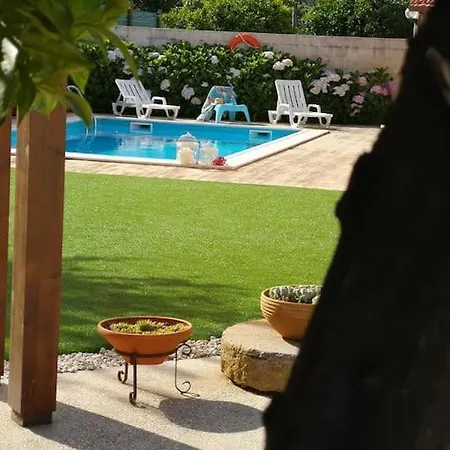 Casinhas Escondidinho Bajouca de Baixo