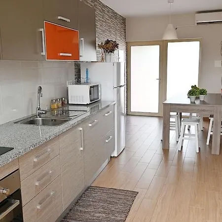 Holiday home Casinhas Escondidinho *