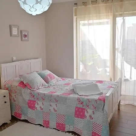 Holiday home Casinhas Escondidinho *