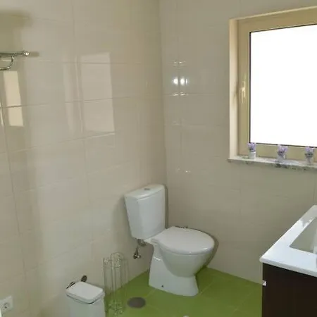 Holiday home Casinhas Escondidinho Bajouca de Baixo