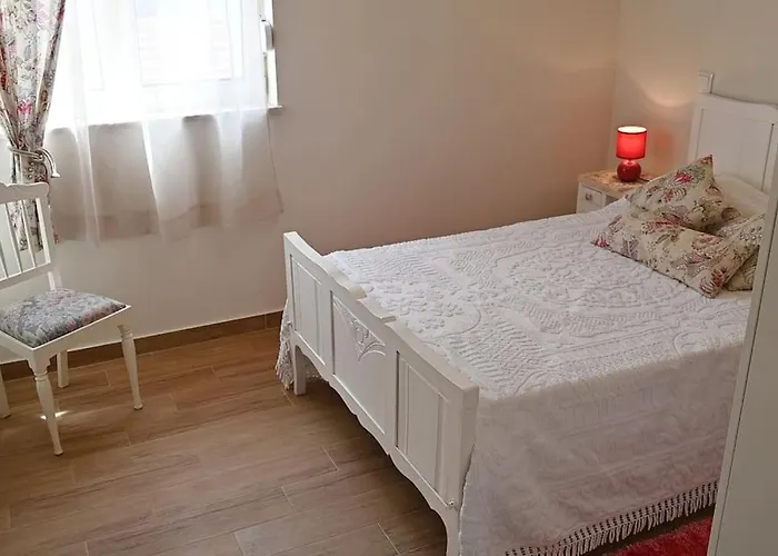 Casinhas Escondidinho Feriehus Bajouca de Baixo